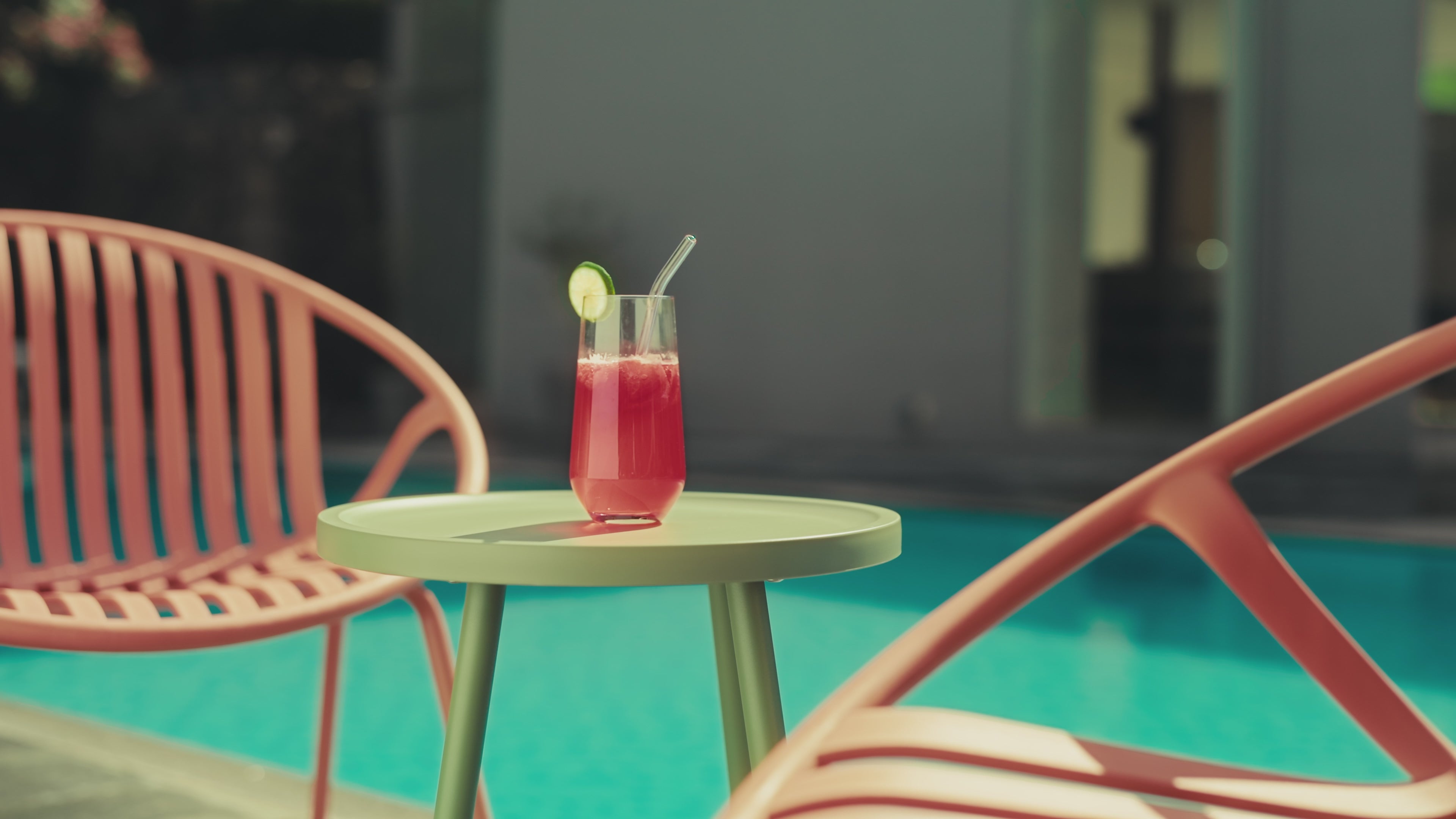 Werph Round Side Table - UV-Resistant End Table for Indoor & Outdoor Use